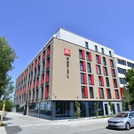 Hotel Ibis Muenchen City Ost Zewnętrze zdjęcie