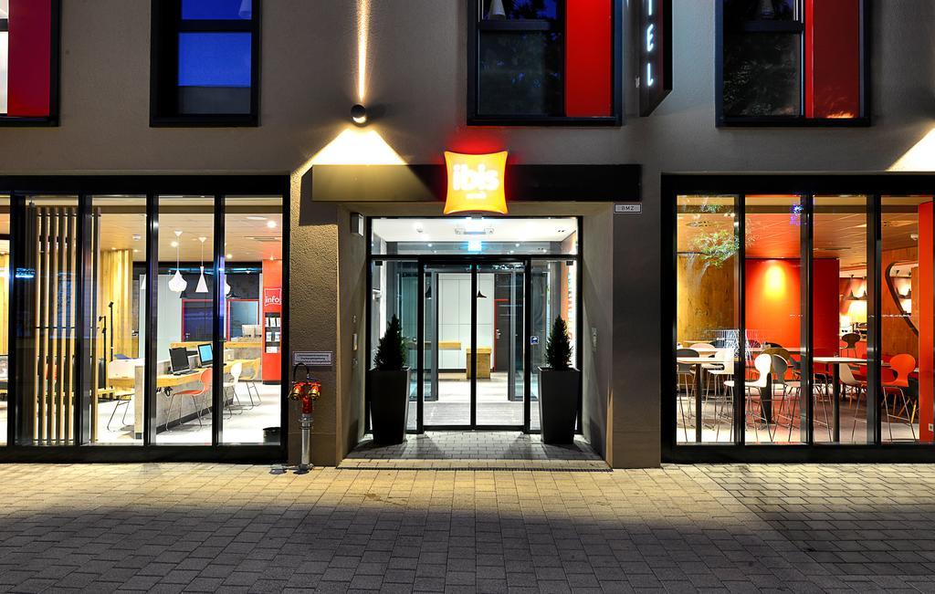 Hotel Ibis Muenchen City Ost Zewnętrze zdjęcie